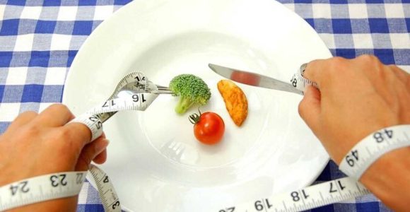 رژیم های کوتاه مدت و بسیار کم کالری فقط برای نوجوانان چاق بی خطر است
