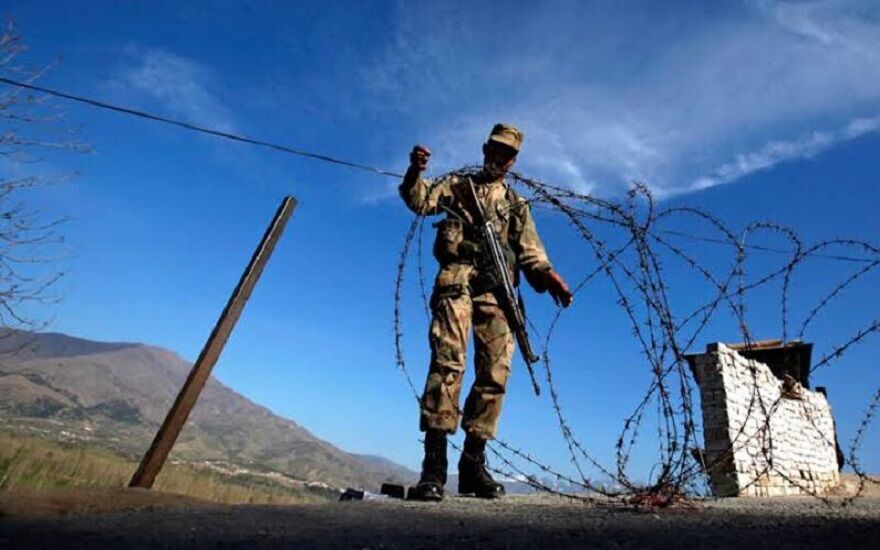 کشته شدن ۵ پاکستانی درپی درگیری‌های مرزی با هند