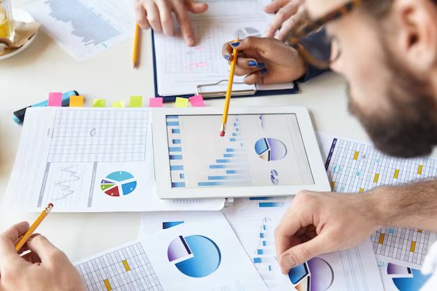 چطور به عنوان یک شرکت تبلیغاتی با تغییرات بازار سازگار شویم؟