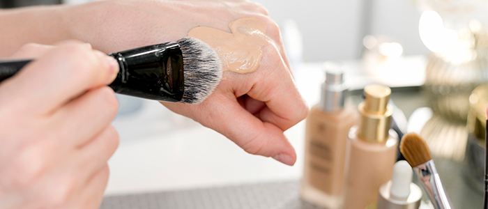 داروخانه | خرید آنلاین تشخیص کرم پودر فلورمار اصل و تقلبی (ترفندهای تشخیص کرم پودر اصل فلورمار) - کمدا